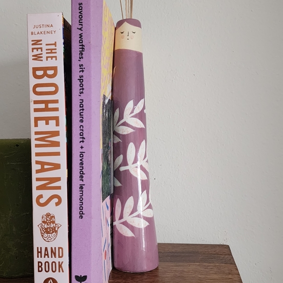 Reyna Glossy Porcelain Purple Floral Bud Vase - Picture 5 of 6